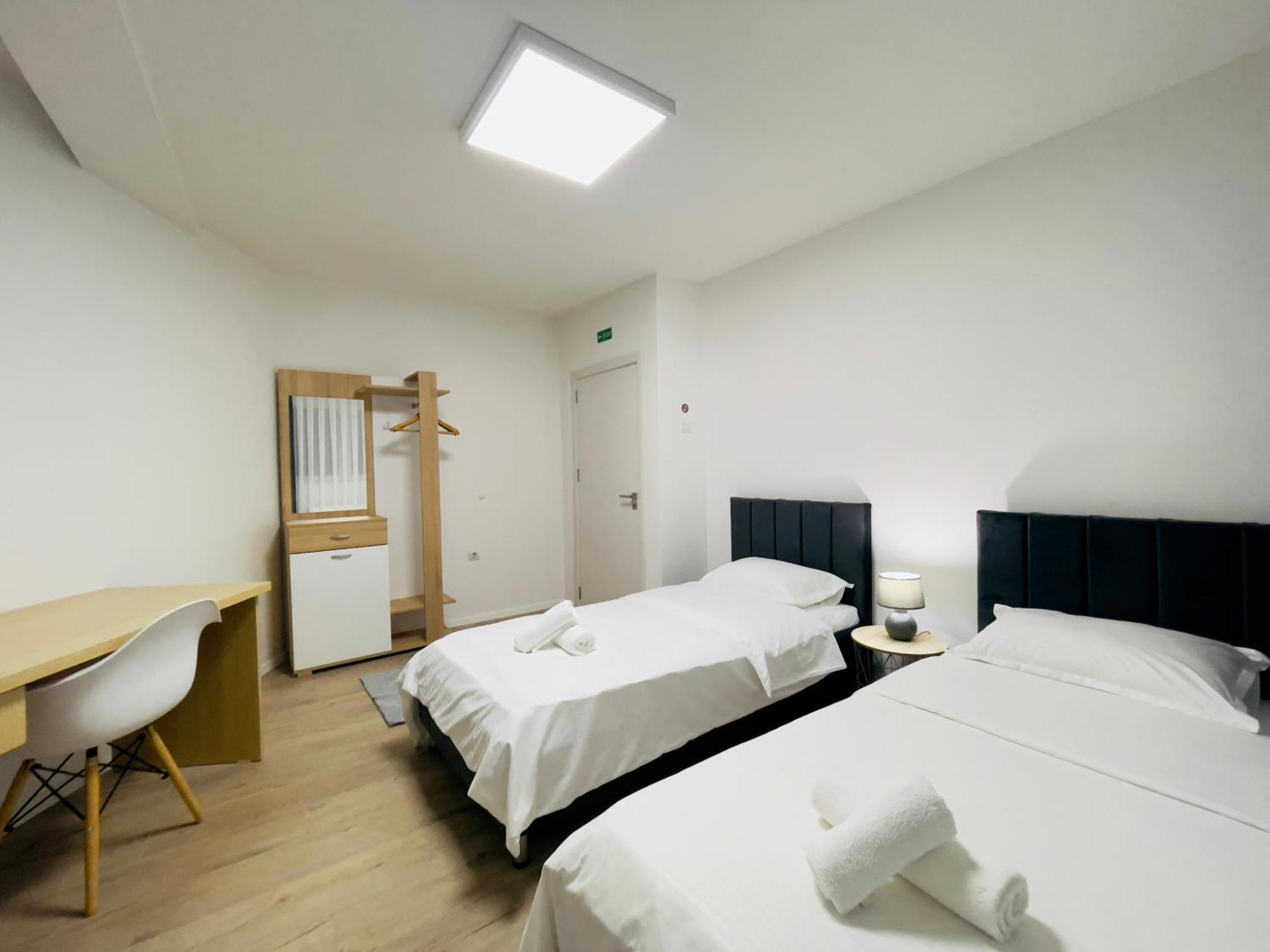 Hotel Pristinanest Esterno foto